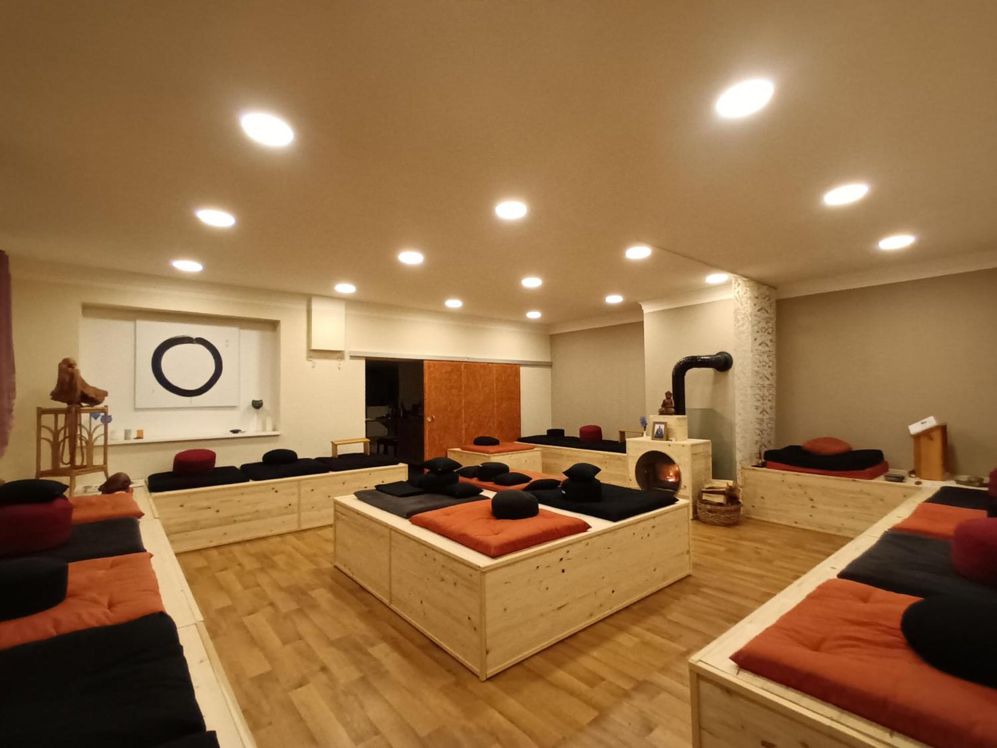 ホテル Lee Zen Leezen  エクステリア 写真